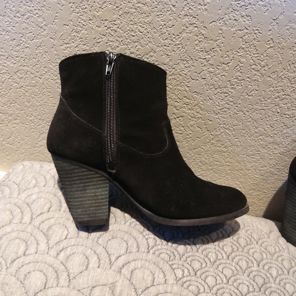 Vince Calmut black bootie